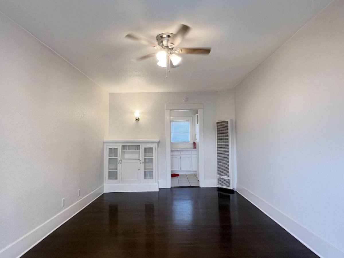 Apartment for rent at 1239 E Florida St, Long Beach, CA 90802