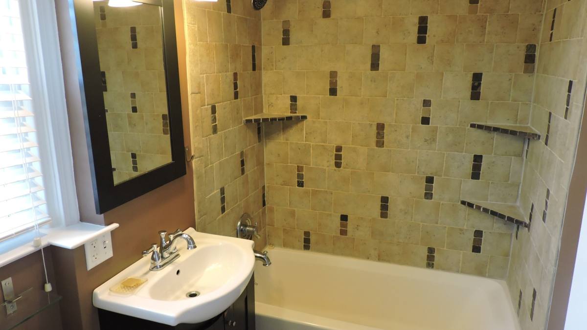 House for rent at 1939 E Jonathan St, Allentown, PA 18109