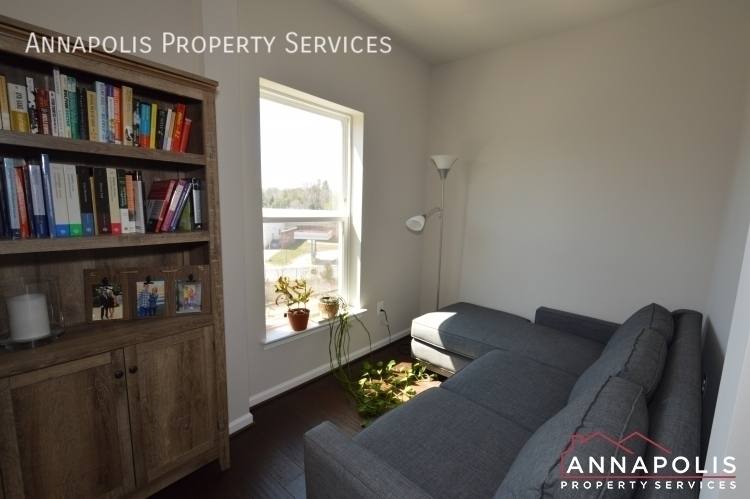 Townhouse for rent at 529 Leftwich Lane, Annapolis, MD 21401