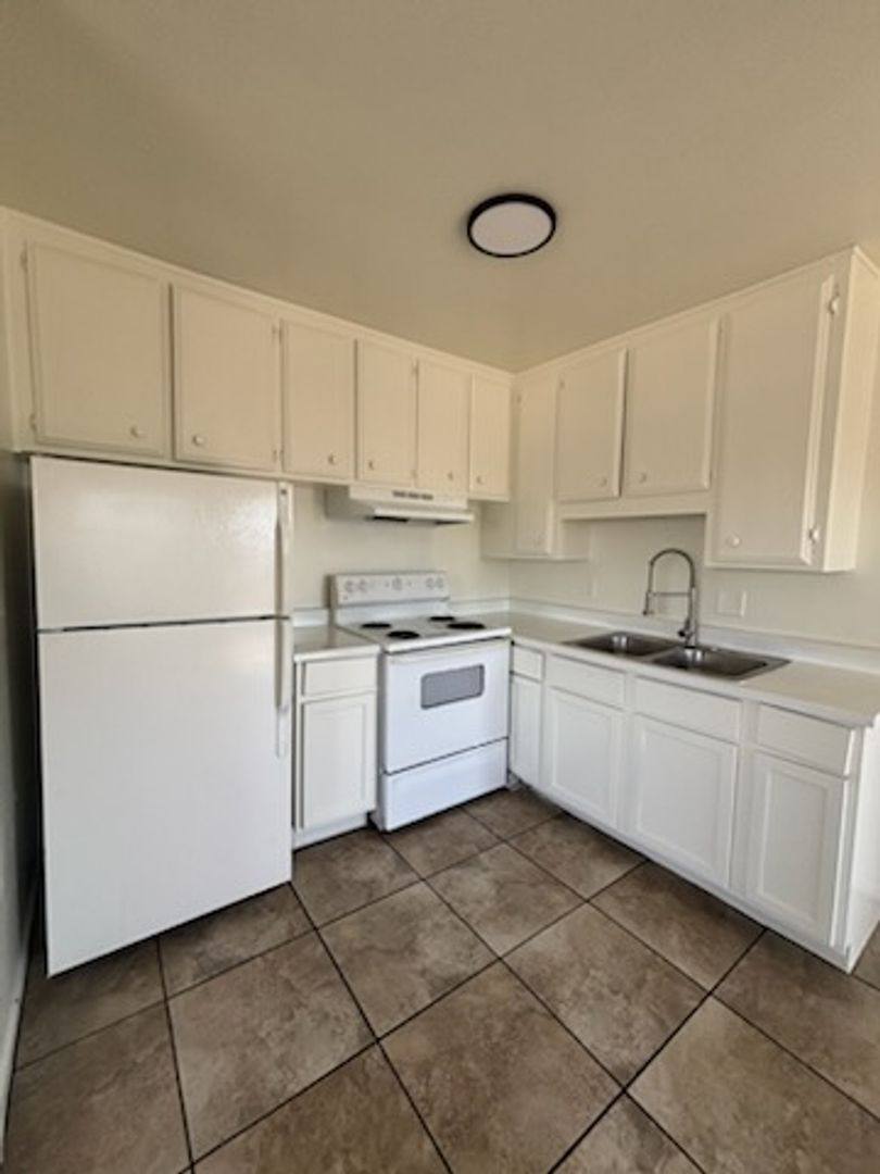 Apartment for rent at 720 Aster Lane, Las Vegas, NV 89101