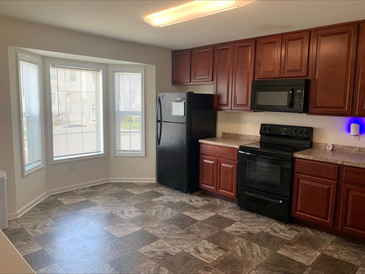 Townhouse for rent at 327 Tribbitt St, Dover, DE 19901