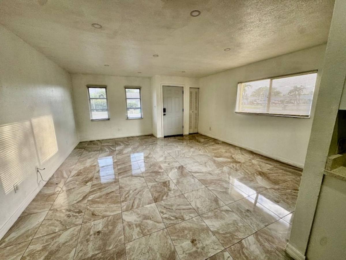 Apartment for rent at 1245 SE 8th St, Cape Coral, FL 33990
