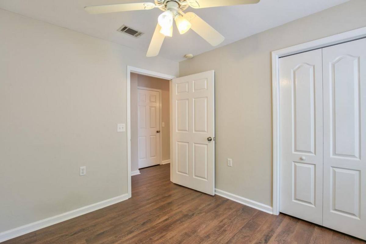 Apartment for rent at 990 W Brevard St, Tallahassee, FL 32304