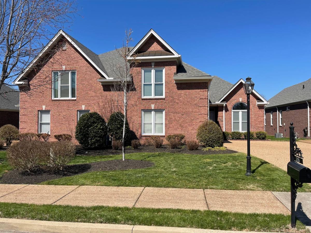 Townhouse for rent at 215 Stoners Glen Court, Hermitage, TN 37076