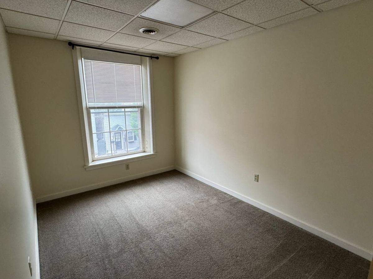Apartment for rent at 116 W Market St, Marietta, PA 17547