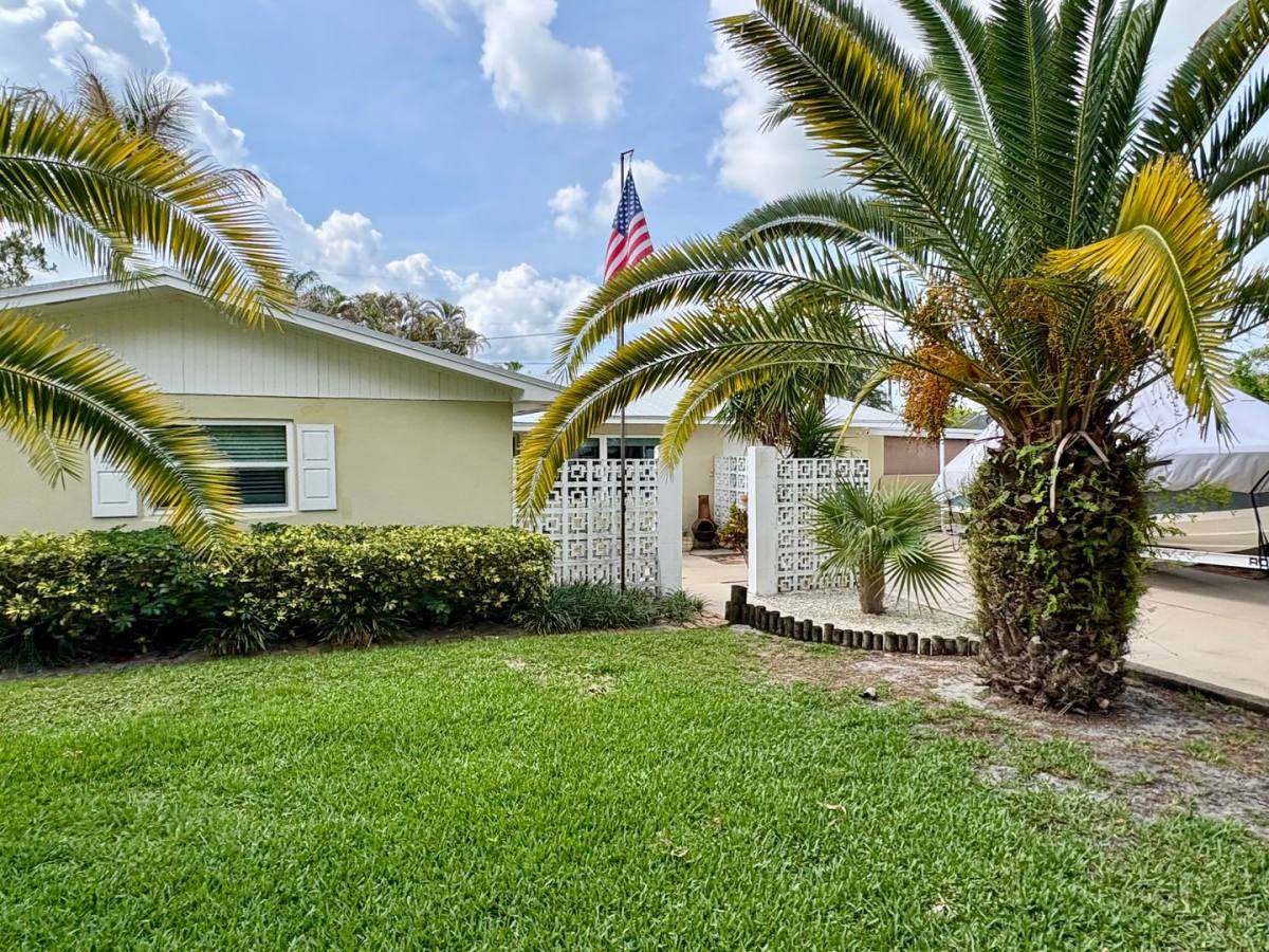 House for rent at 4710 SE Glen Ridge Trail, Stuart, FL 34997