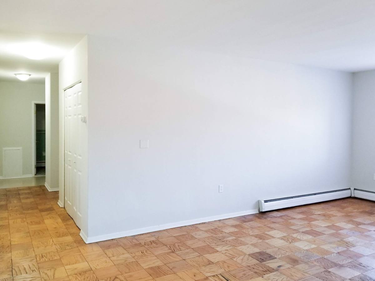 Apartment for rent at 531 S Frederick Ave, Gaithersburg, MD 20877