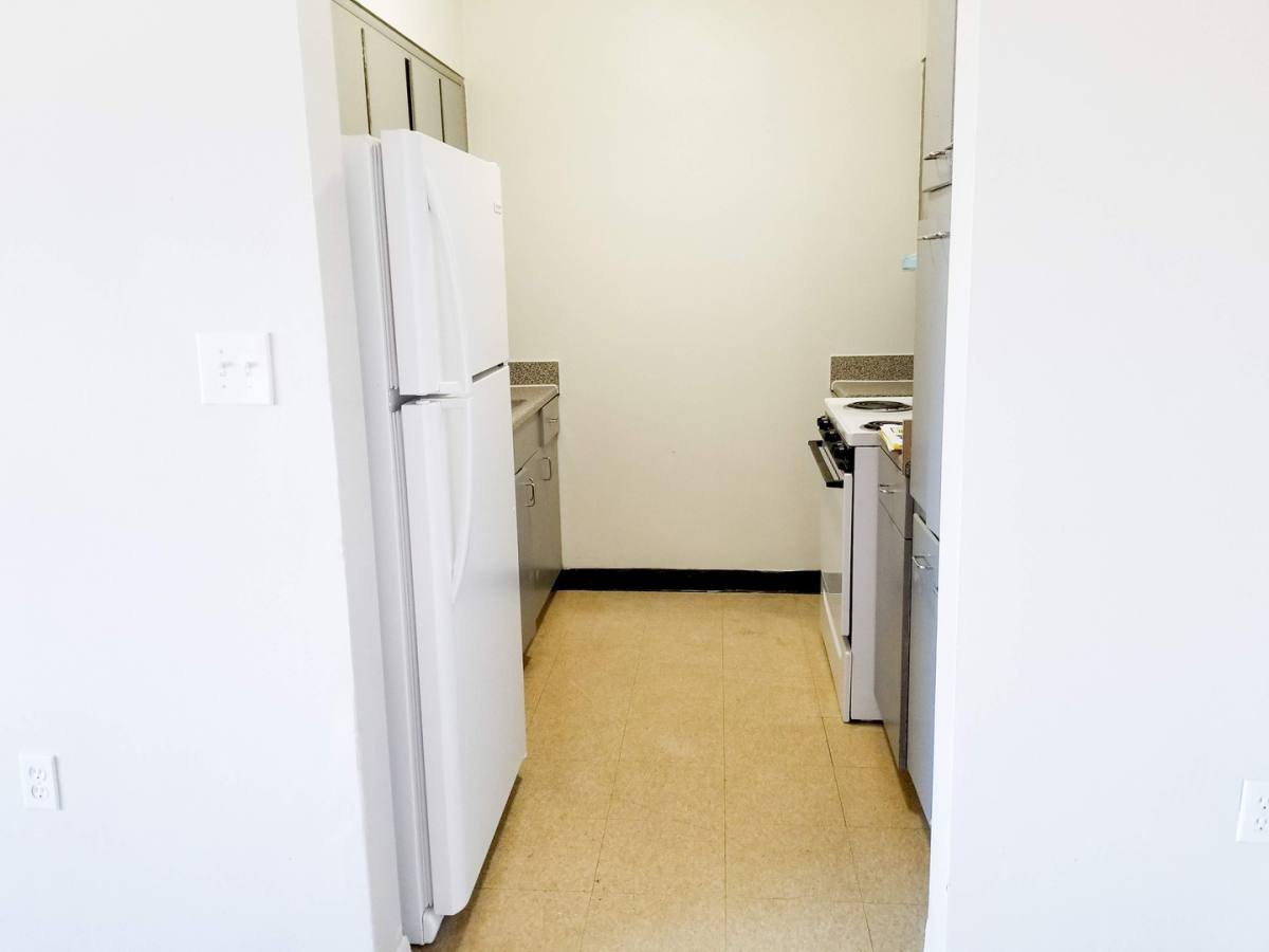 Apartment for rent at 531 S Frederick Ave, Gaithersburg, MD 20877