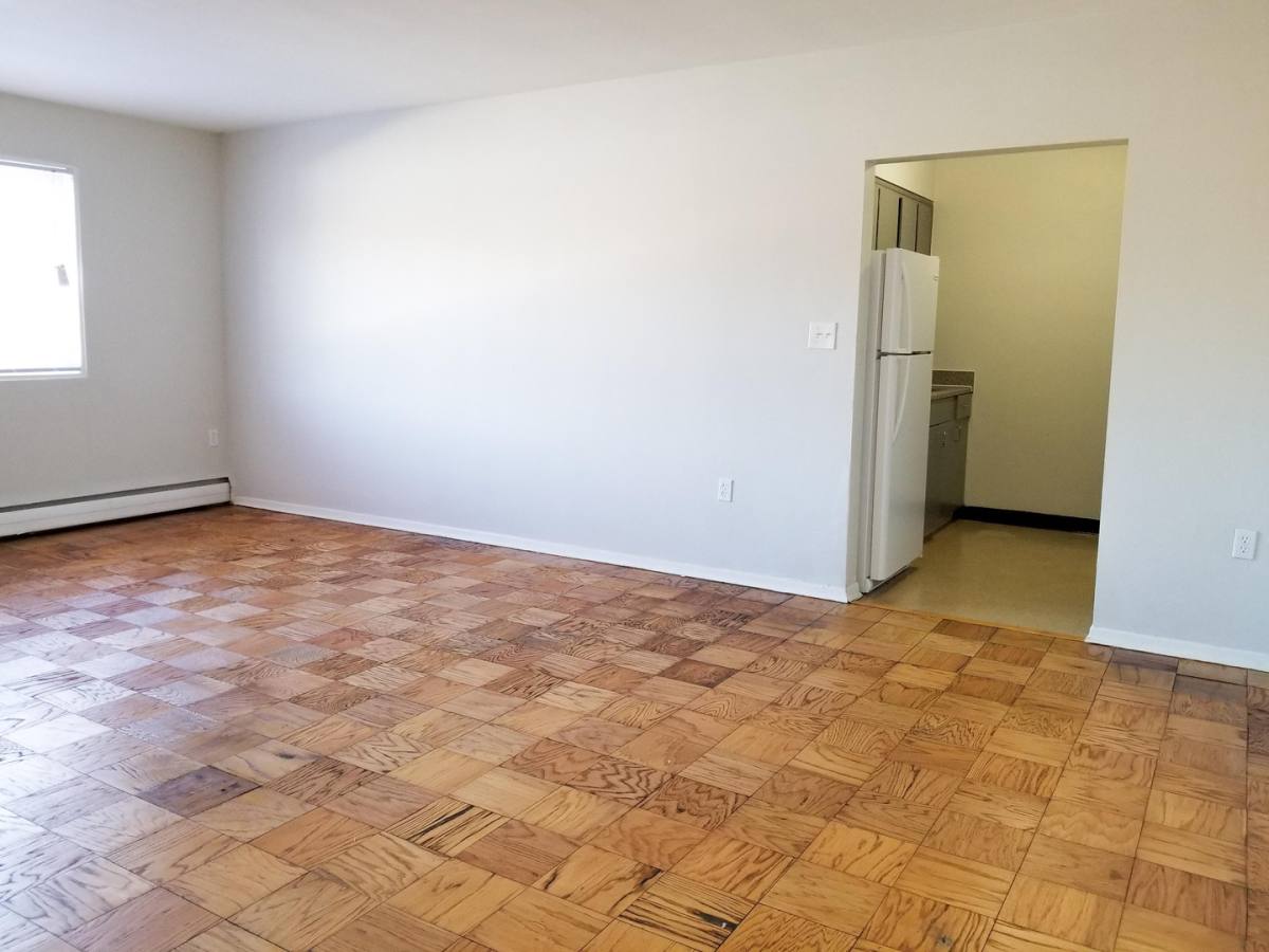 Apartment for rent at 531 S Frederick Ave, Gaithersburg, MD 20877
