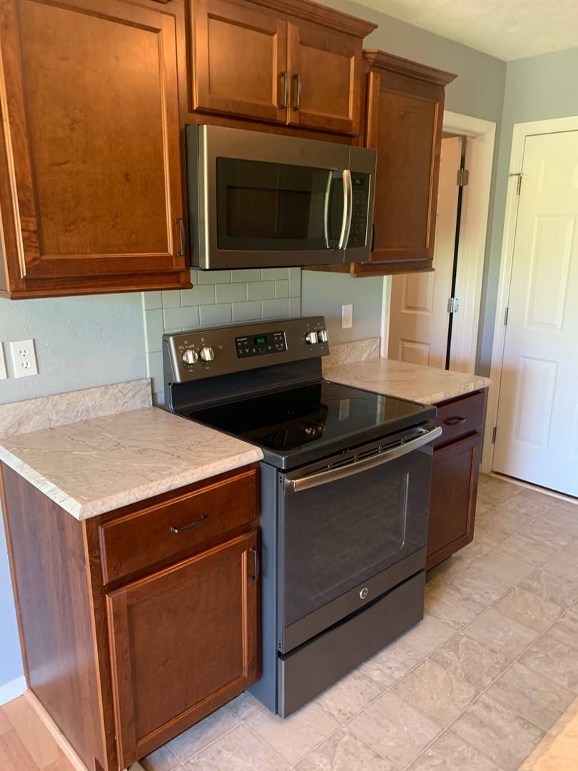 House for rent at 422 Stone Creek Rd, Willard, MO 65781