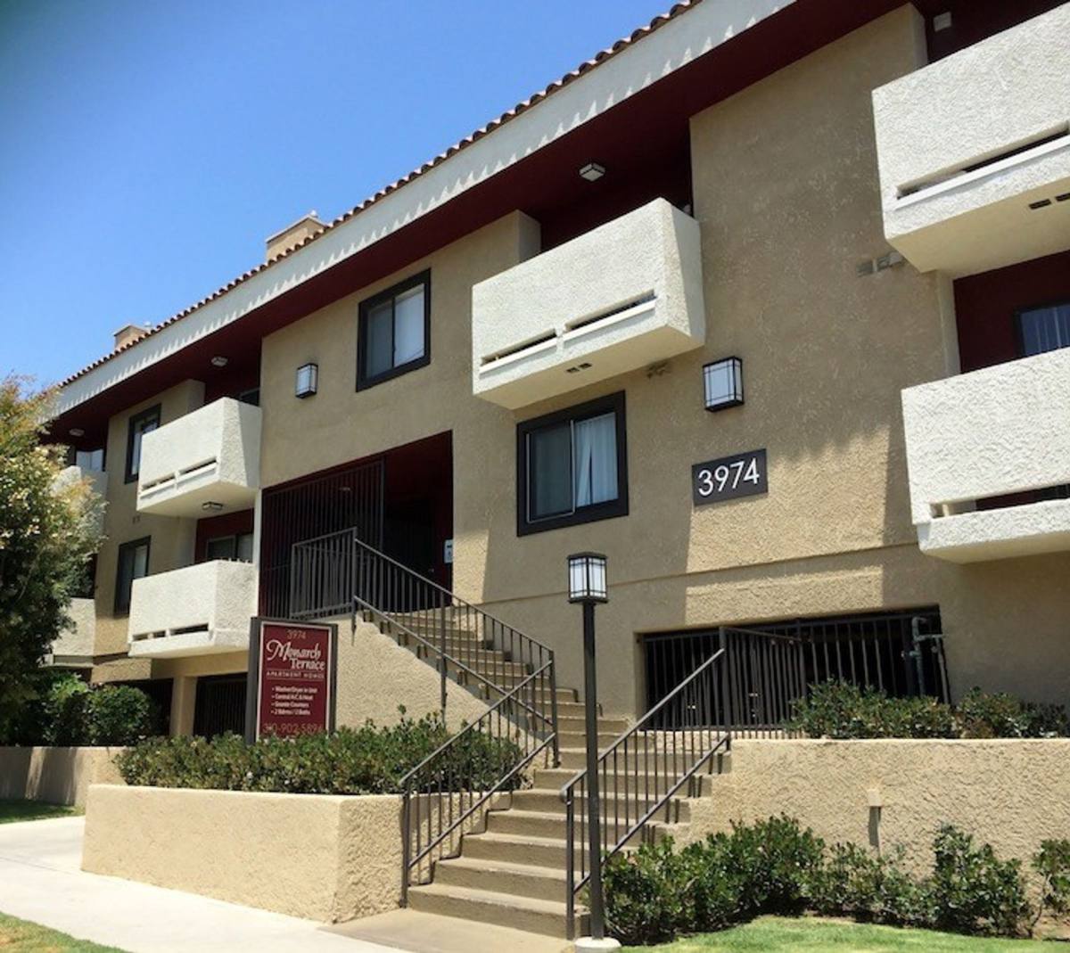 Apartment for rent at 3974 Moore St, Los Angeles, CA 90066