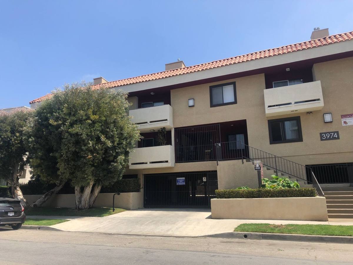 Apartment for rent at 3974 Moore St, Los Angeles, CA 90066