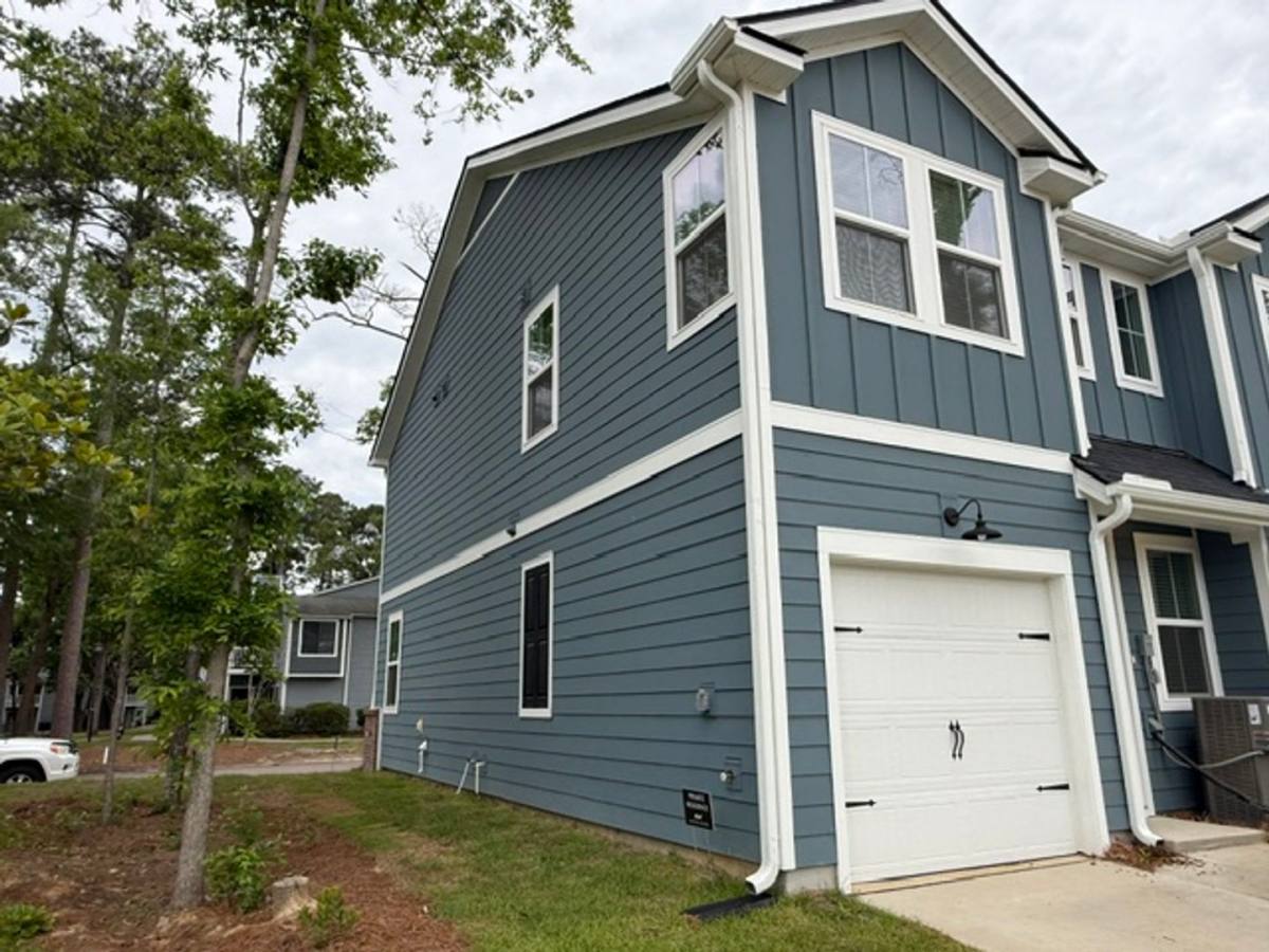 Townhouse for rent at 467 Martins Creek Blvd, Summerville, SC 29485