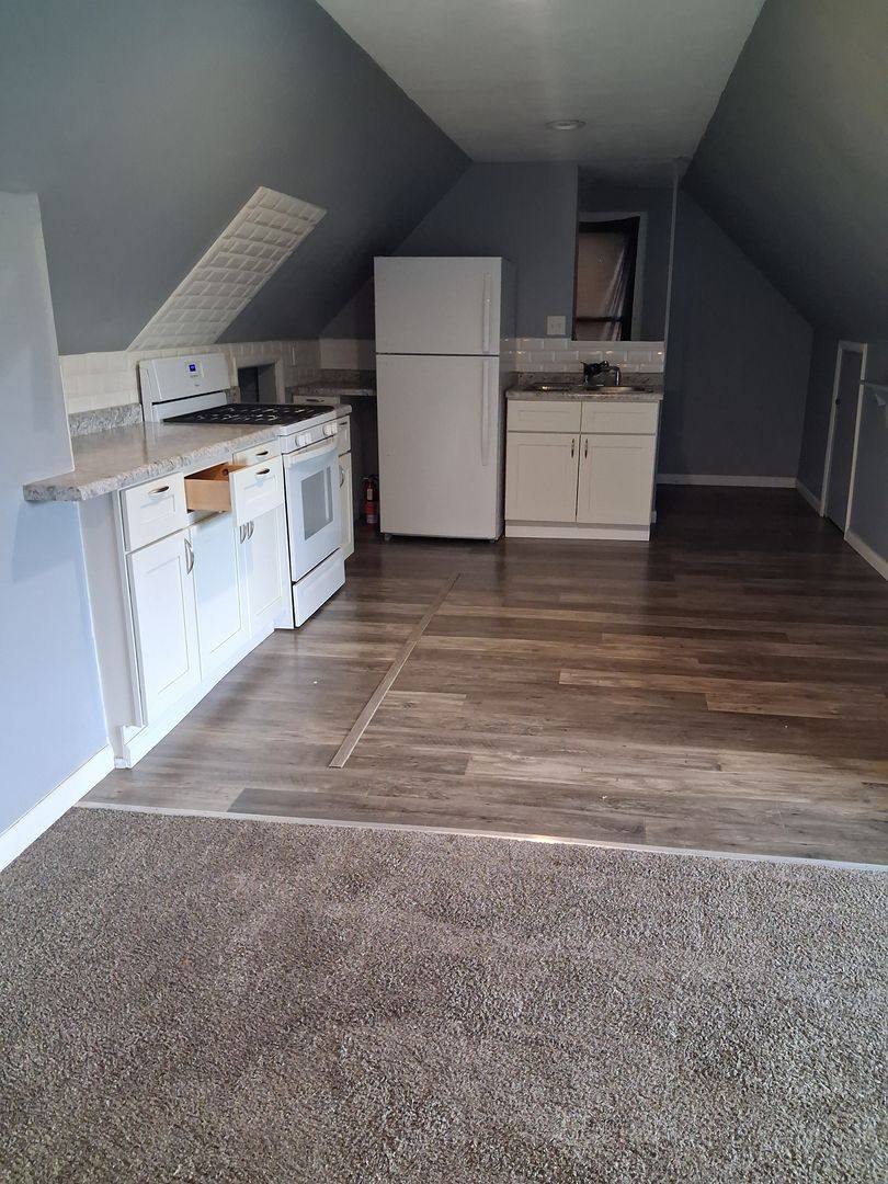Apartment for rent at 104 5th St S, Virginia, MN 55792