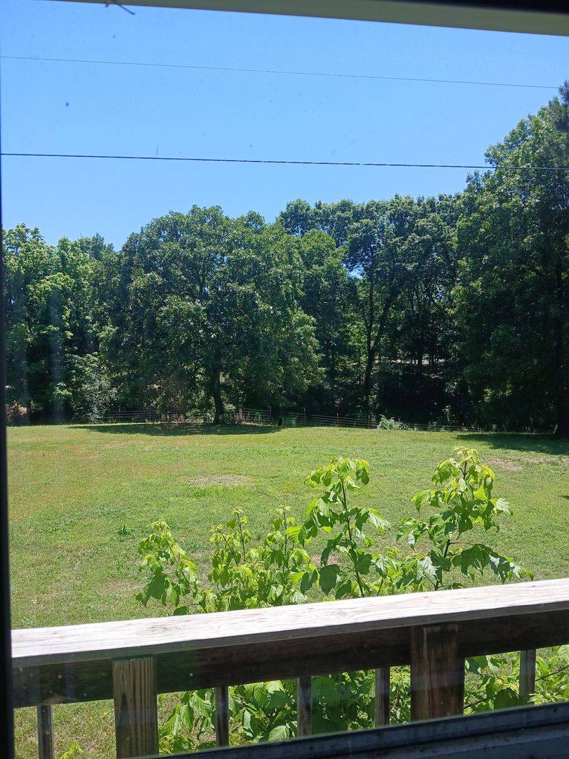 House for rent at 17519 S Rocky Top Lane, Tahlequah, OK 74464