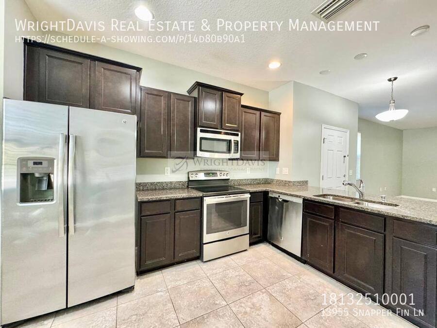 Townhouse for rent at 13955 Snapper Fin Lane, Tampa, FL 33637