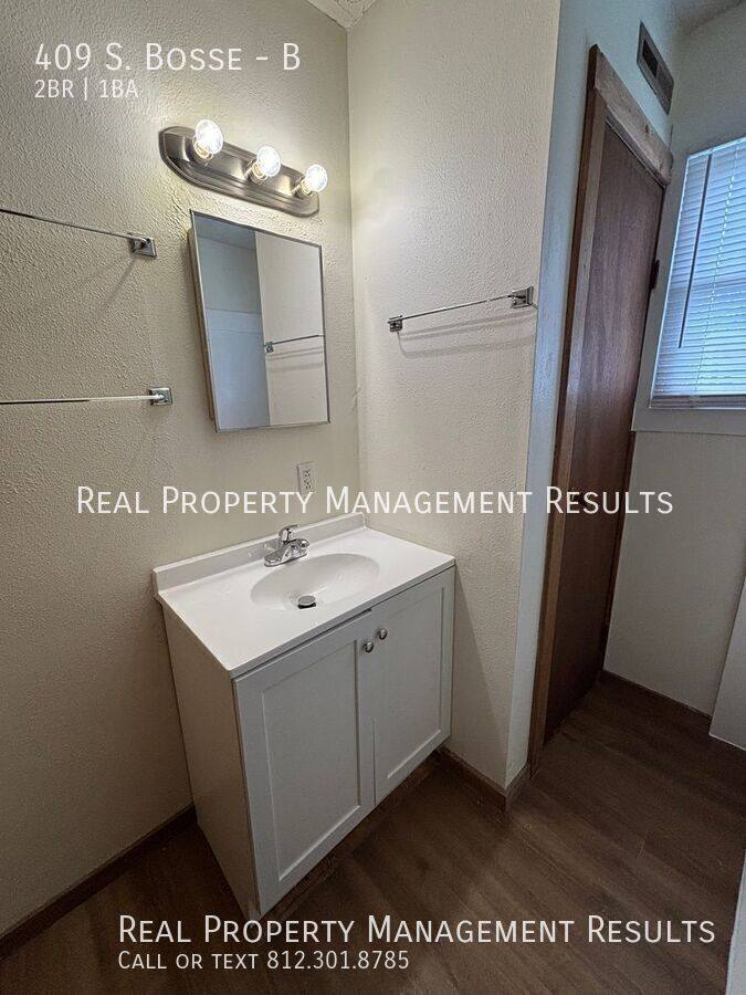 Apartment for rent at 409 S Bosse #B, Evansville, IN 47712