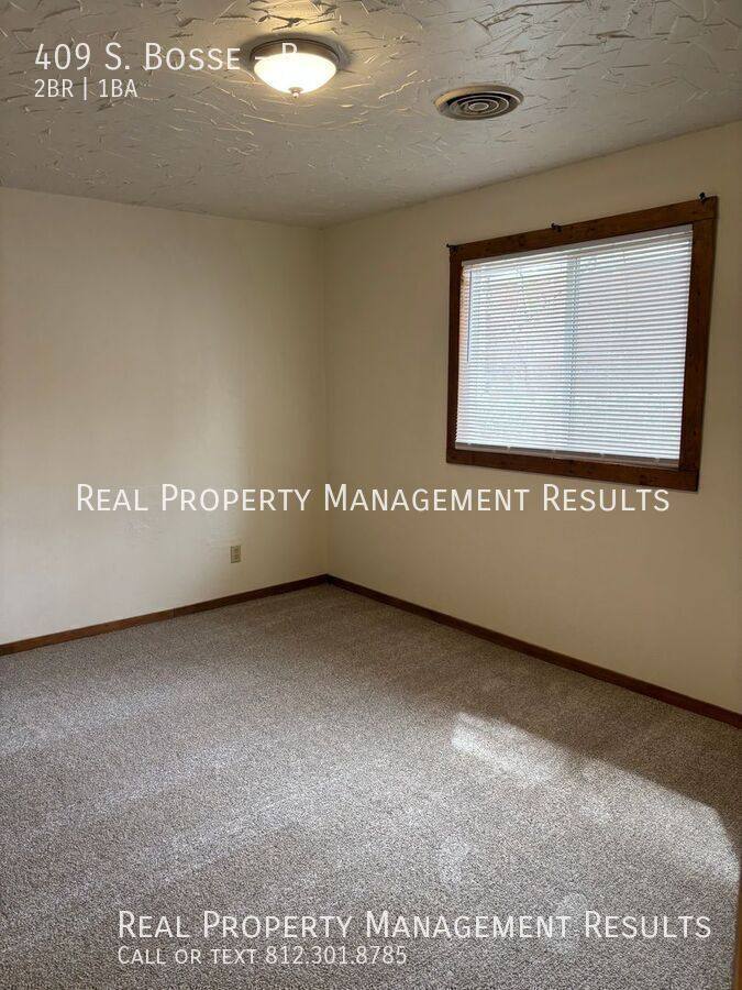 Apartment for rent at 409 S Bosse #B, Evansville, IN 47712