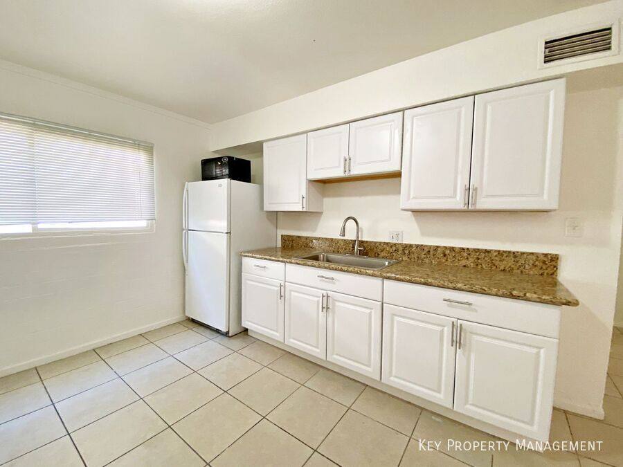 Apartment for rent at 1904 Rexford Dr #2, Las Vegas, NV 89104
