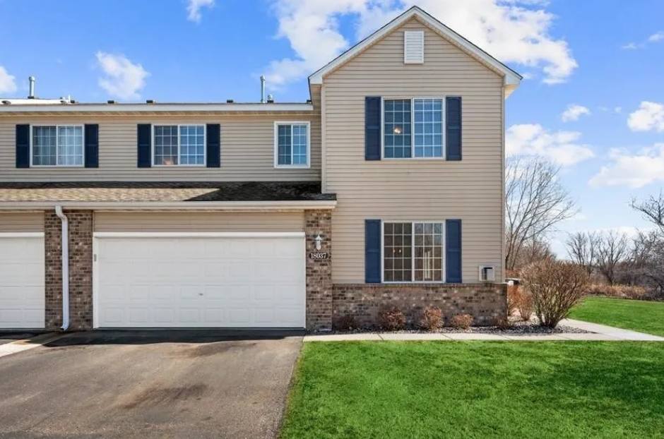 Townhouse for rent at 18037 96th Ave N, Maple Grove, MN 55311