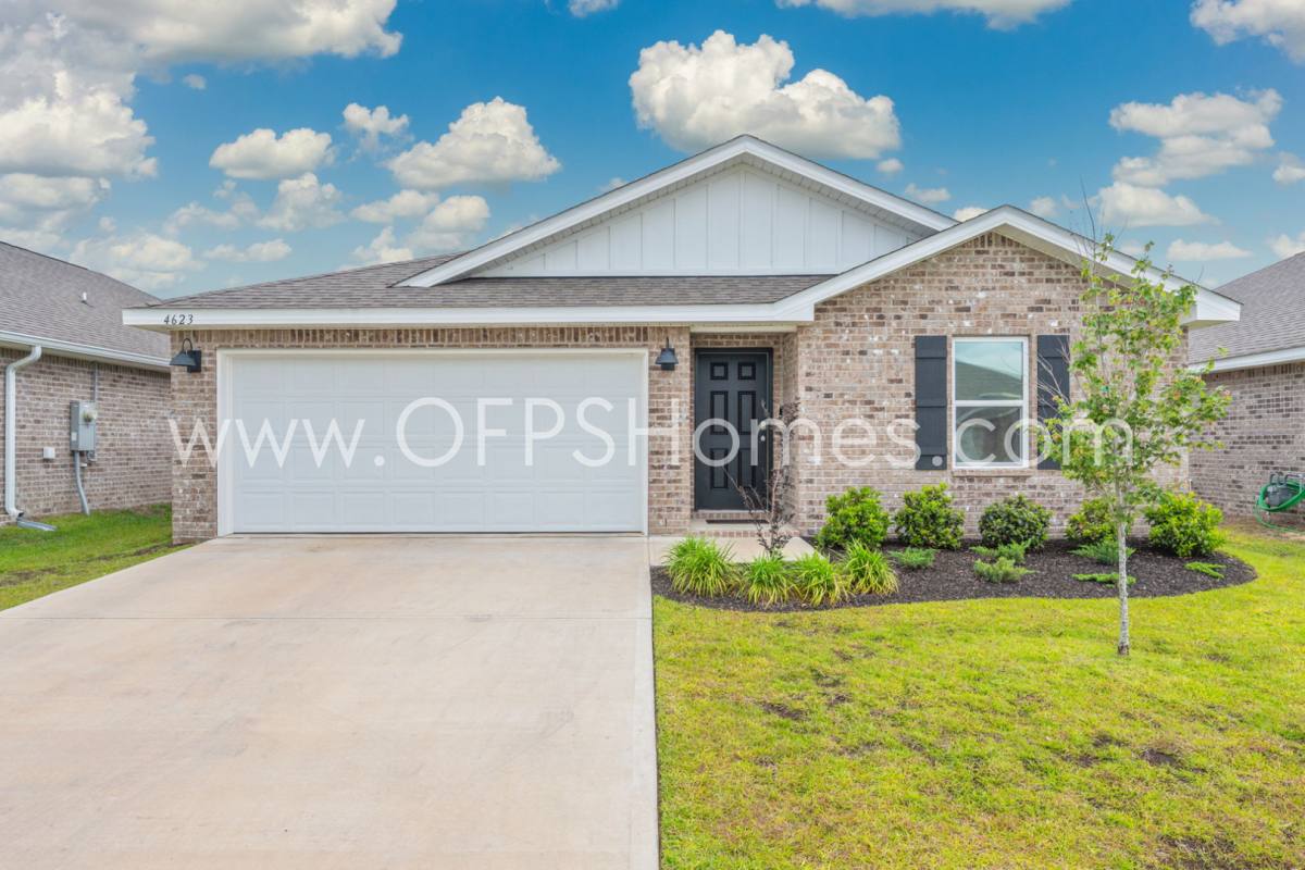 House for rent at 4623 Naval Court, Crestview, FL 32539
