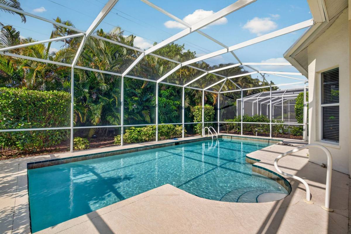 House for rent at 1789 Winding Oaks Way, Naples, FL 34109