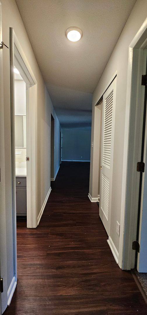Apartment for rent at 3840 Briar Place, Dayton, OH 45405