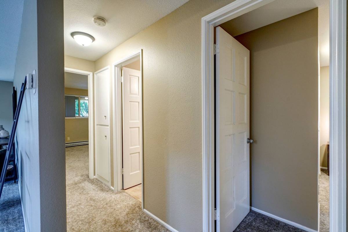 Apartment for rent at 410-476 Vista Ave SE, Salem, OR 97302