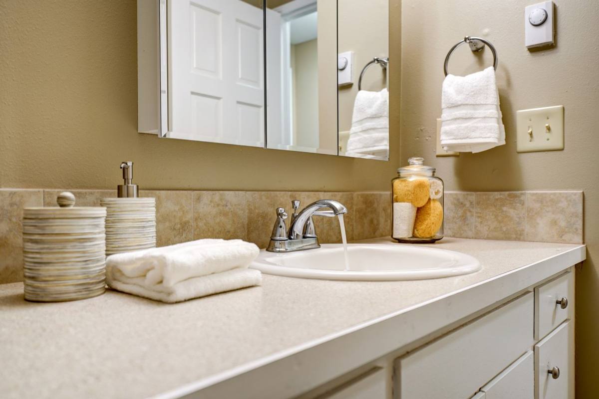Apartment for rent at 410-476 Vista Ave SE, Salem, OR 97302