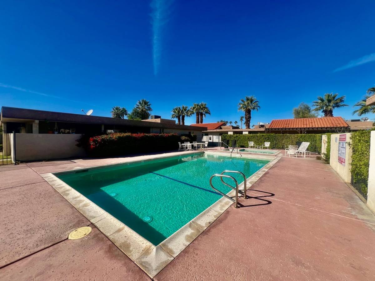 Apartment for rent at 73625 Catalina Way, Palm Desert, CA 92260