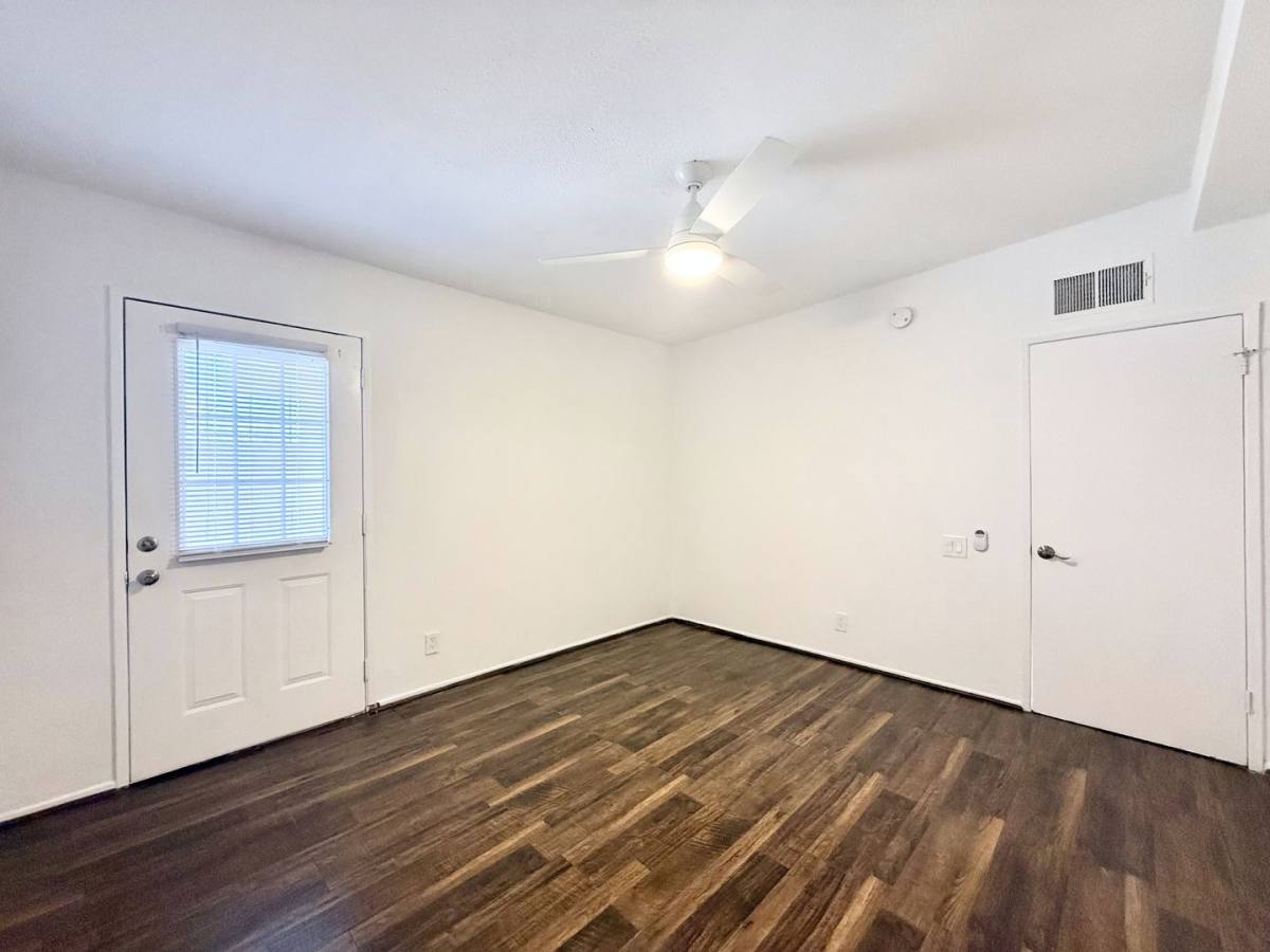 Apartment for rent at 73625 Catalina Way, Palm Desert, CA 92260