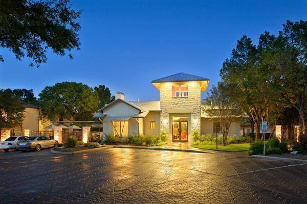 Apartment for rent at 2800 Bartons Bluff Lane #2704, Austin, TX 78746
