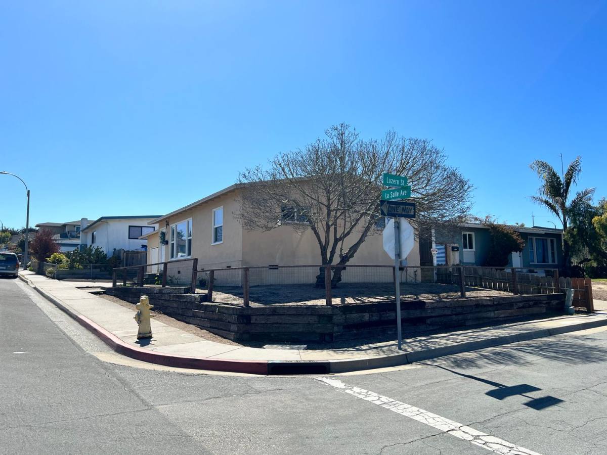 1560 Lasalle Ave, Seaside, CA 93955 - House for Rent - Image 3