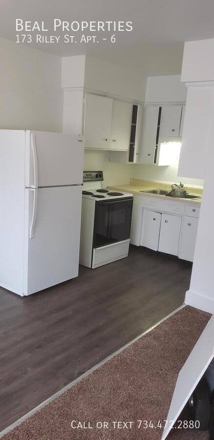 Apartment for rent at 173 Riley St #6, Dundee, MI 48131