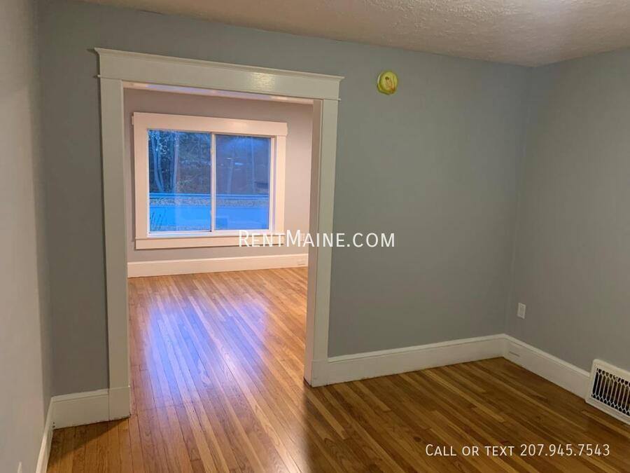 Apartment for rent at 19 Nason Ave, Bangor, ME 04401