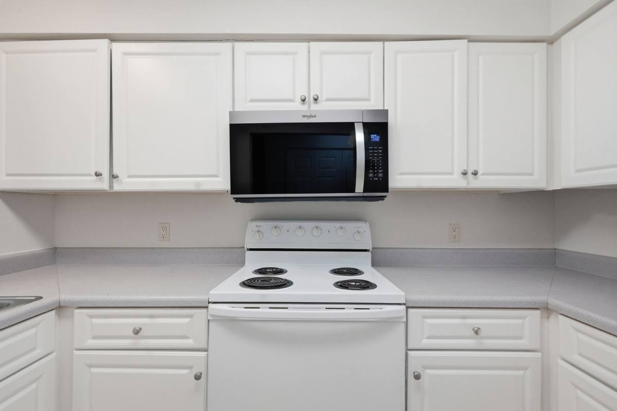 Apartment for rent at 4270 Calinda Lane, Niceville, FL 32578