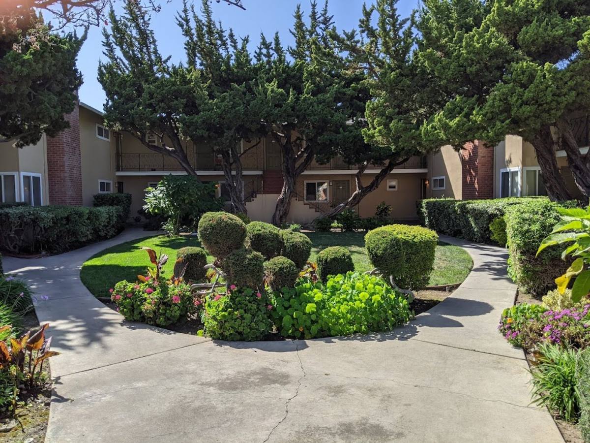 Apartment for rent at 475 Dover Way, Campbell, CA 95008