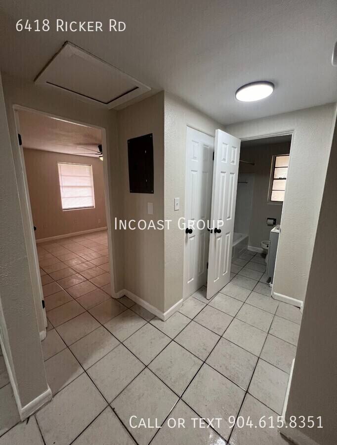 Townhouse for rent at 6418 Ricker Rd, Jacksonville, FL 32244
