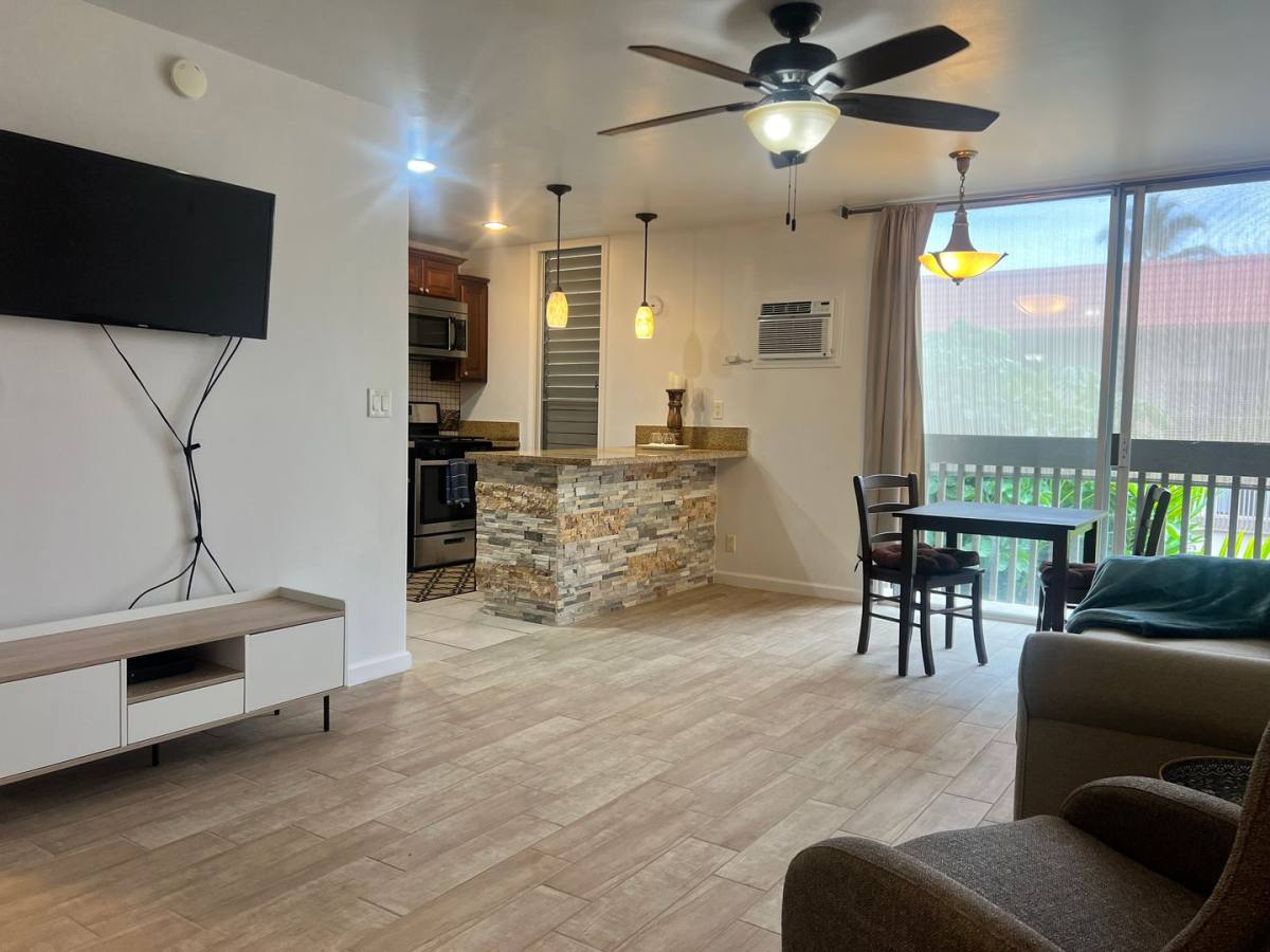 Apartment for rent at 75-5873 Walua Rd, Kailua Kona, HI 96740