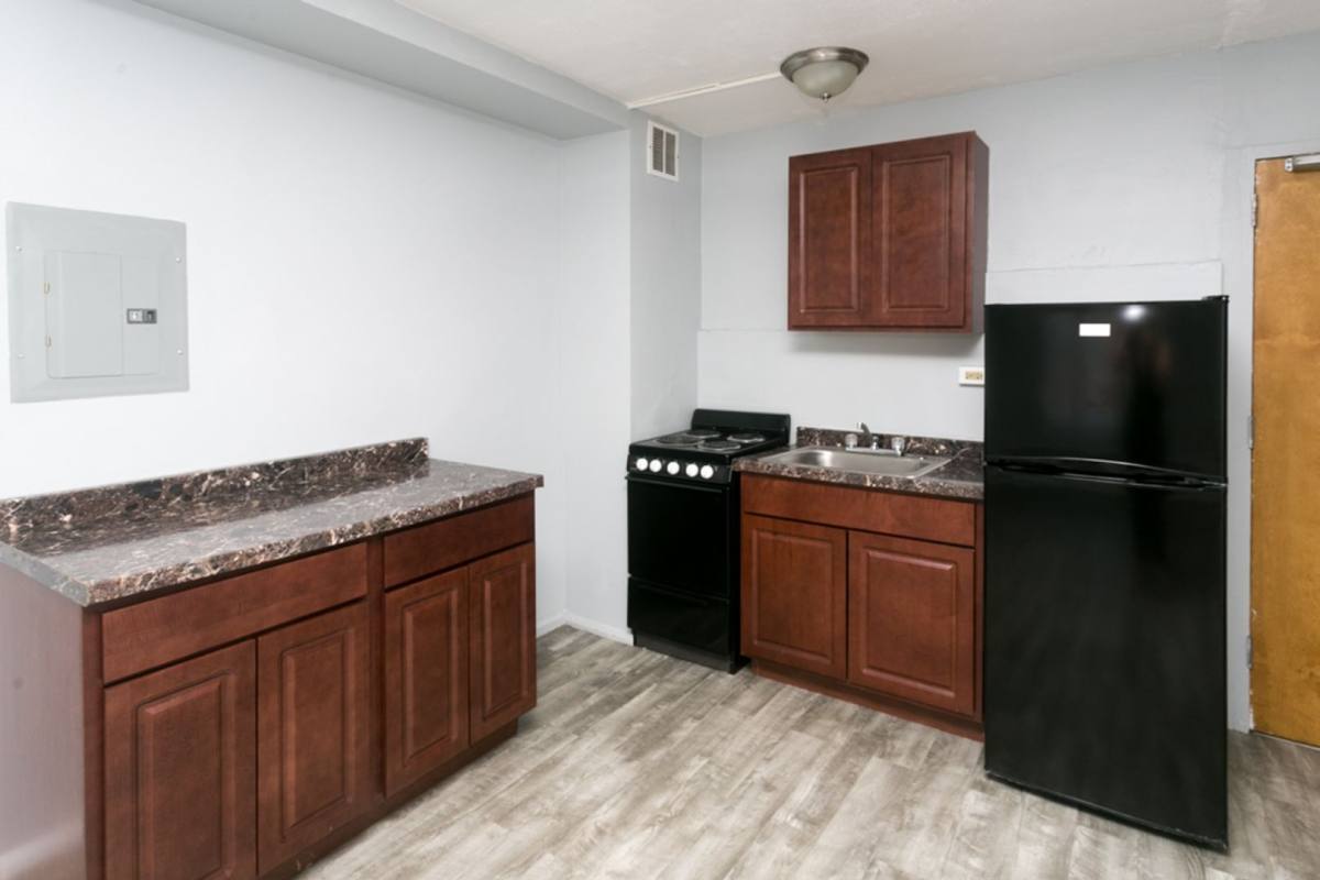 Apartment for rent at 7333 N Ridge Blvd #404, Chicago, IL 60645