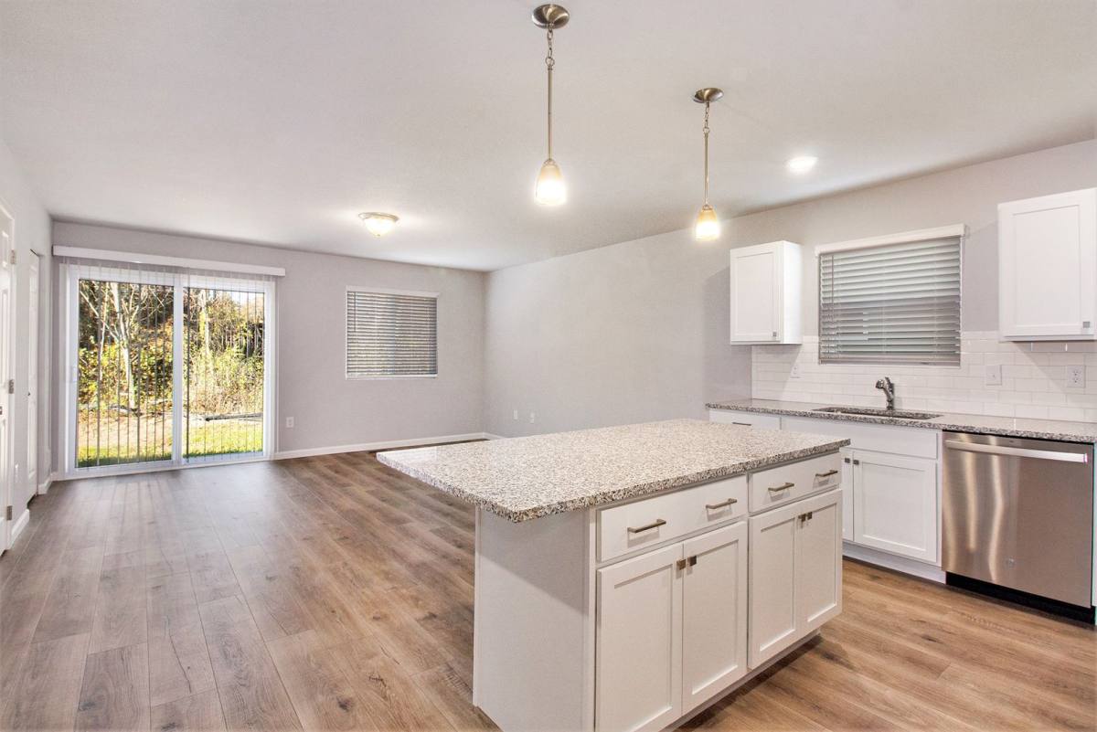 House for rent at 2212 Macatawa Lane, Waterford, MI 48327