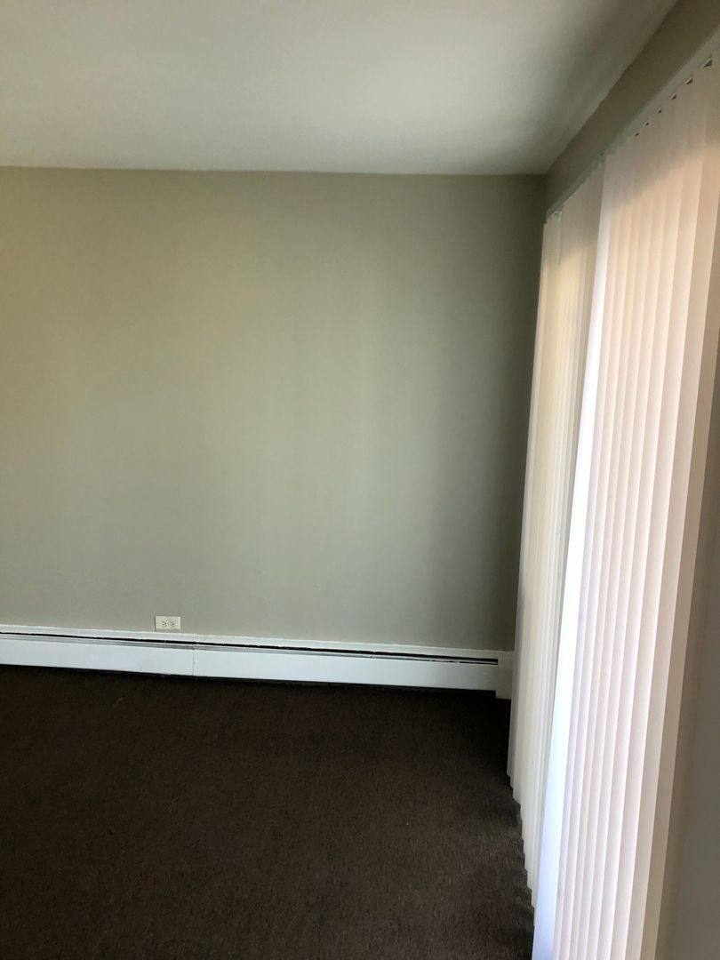 Apartment for rent at 12510 S Lincoln St, Riverdale, IL 60827