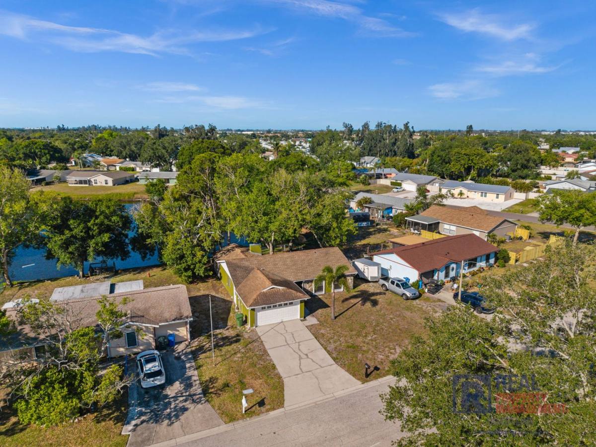 House for rent at 6507 35th Ave W, Bradenton, FL 34209