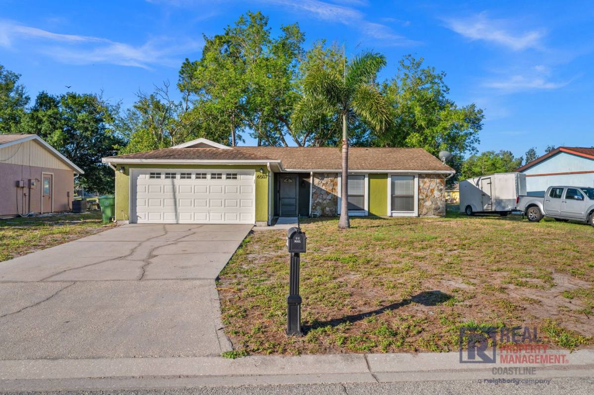 House for rent at 6507 35th Ave W, Bradenton, FL 34209