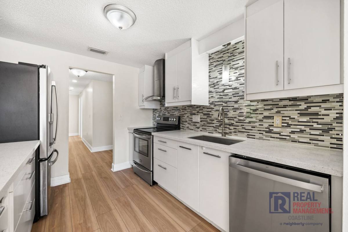 House for rent at 6507 35th Ave W, Bradenton, FL 34209