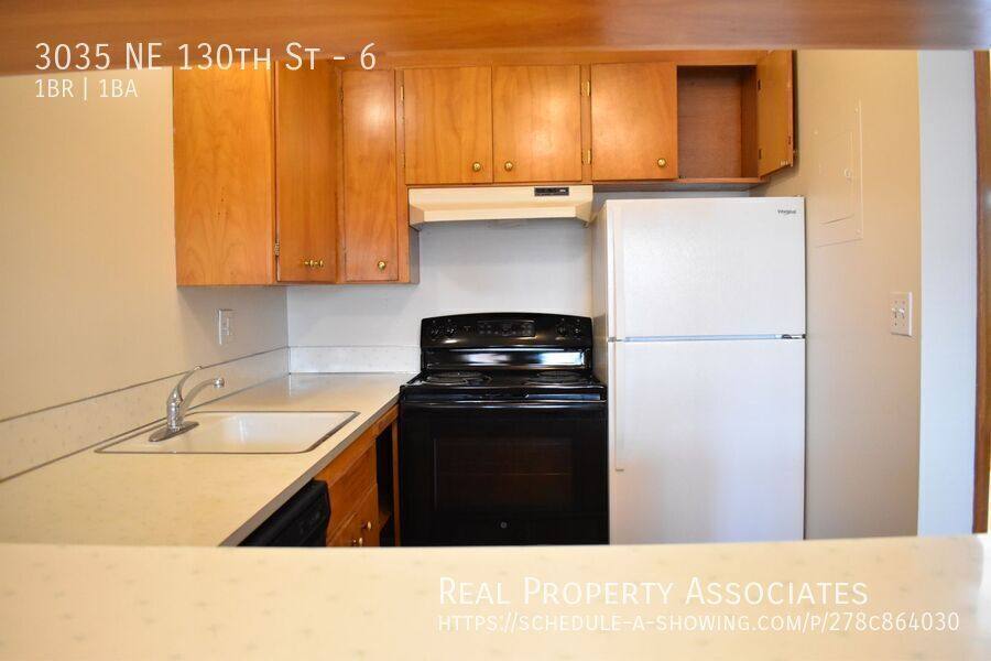 Apartment for rent at 3035 NE 130th St #6, Seattle, WA 98125
