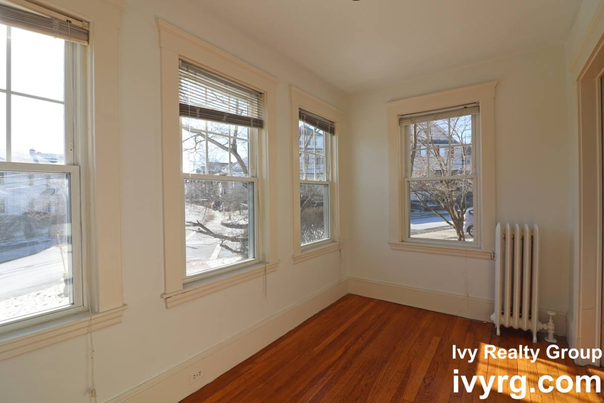 House for rent at 52-54 Maplewood #52, Watertown, MA 02472