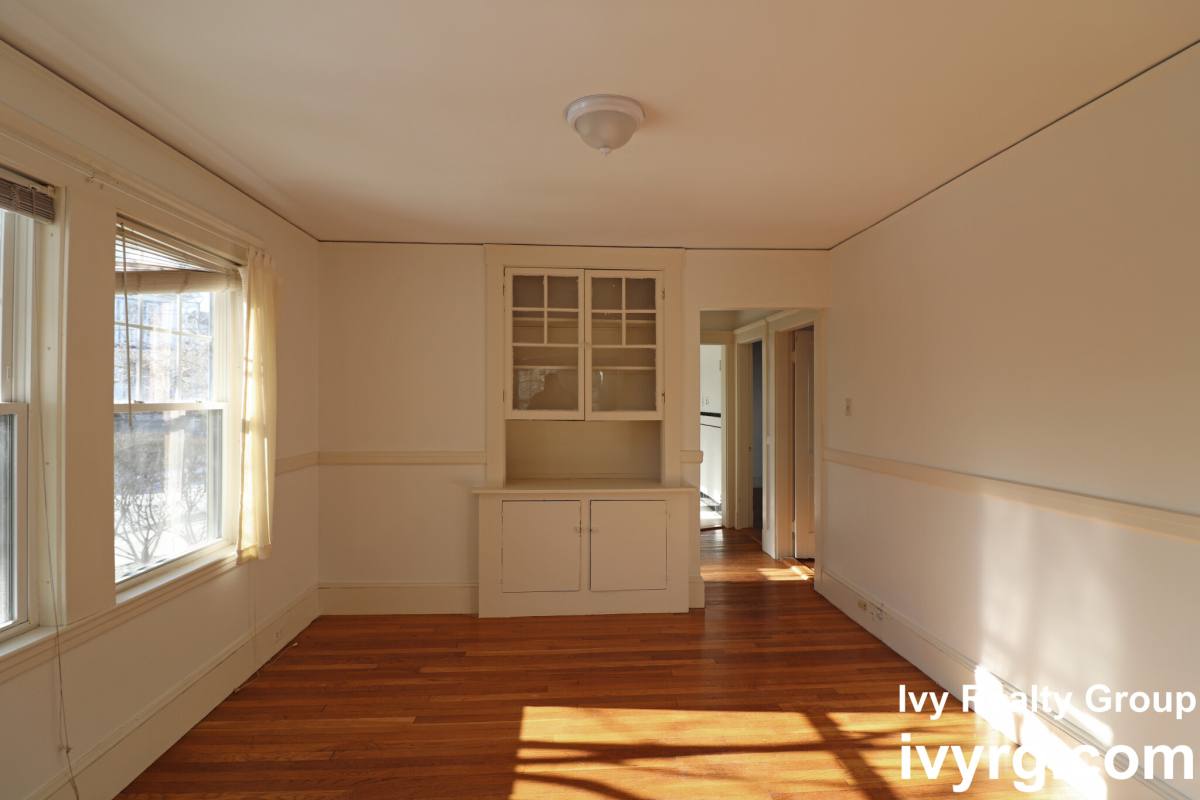 House for rent at 52-54 Maplewood #52, Watertown, MA 02472