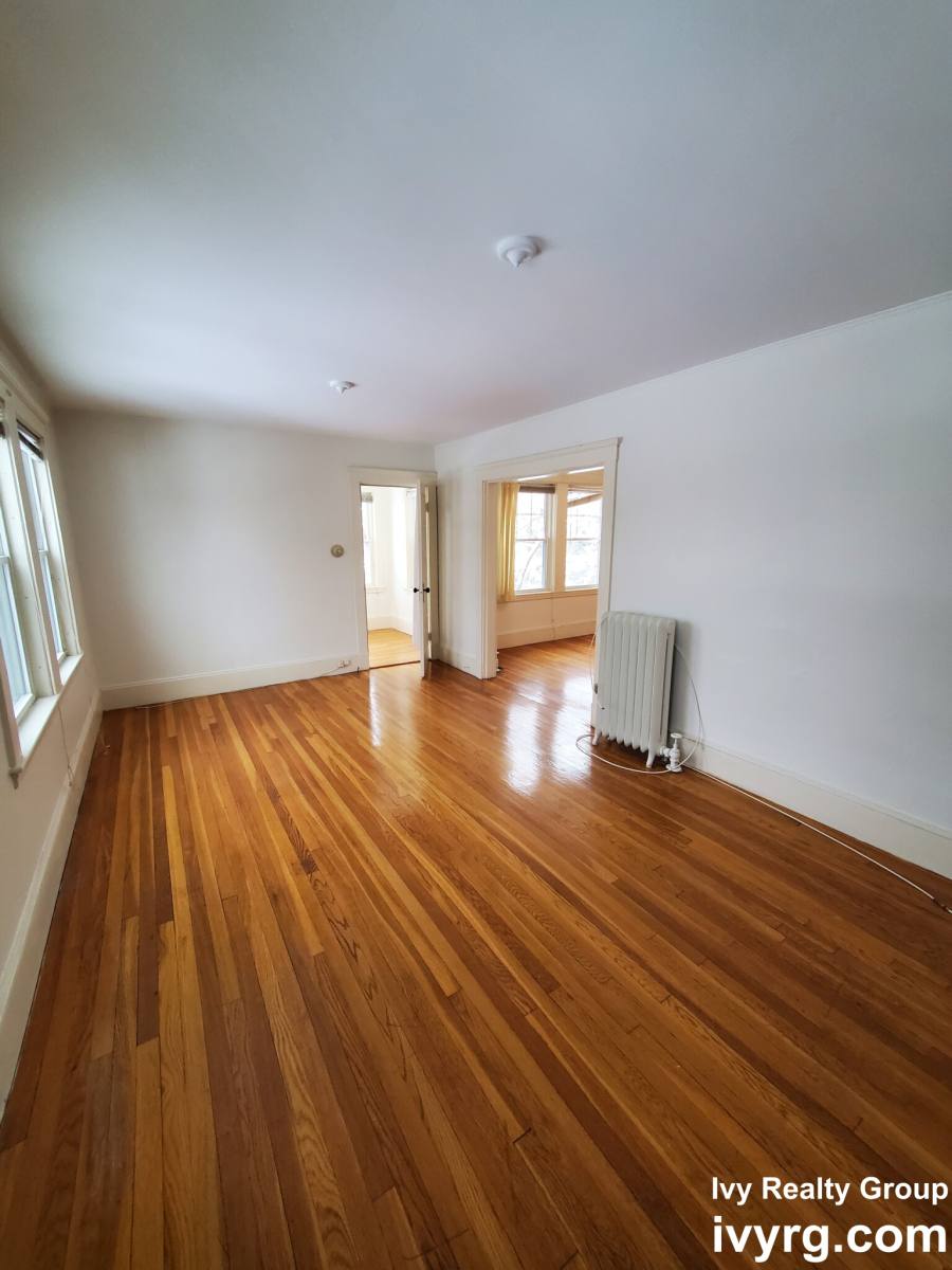 House for rent at 52-54 Maplewood #52, Watertown, MA 02472