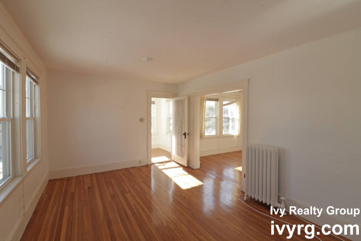 House for rent at 52-54 Maplewood #52, Watertown, MA 02472